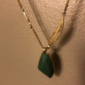 Green pendant necklace